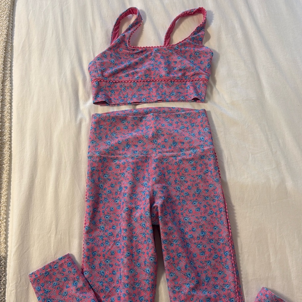 Beach Riot Pink and Blue Floral Leggings Set